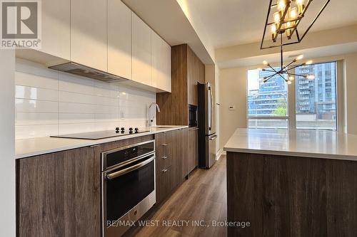 203 - 8 Ann Street, Mississauga, ON - Indoor Photo Showing Kitchen