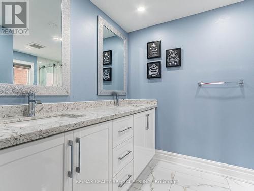 32 Matterdale Avenue, Brampton, ON - Indoor Photo Showing Bathroom