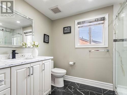 32 Matterdale Avenue, Brampton, ON - Indoor Photo Showing Bathroom