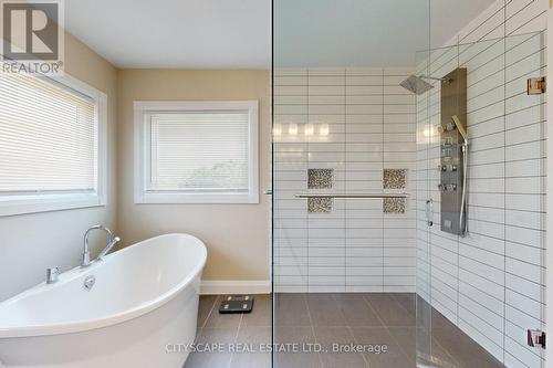 5399 Mcfarren Boulevard, Mississauga, ON - Indoor Photo Showing Bathroom