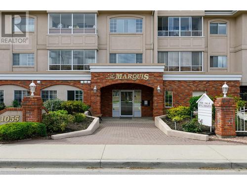 1055 Lawrence Avenue Unit# 202, Kelowna, BC - Outdoor With Facade
