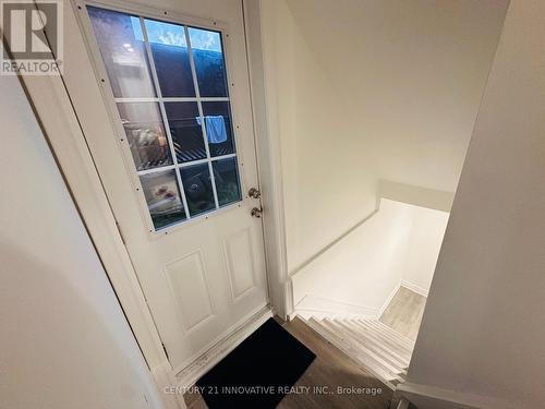 39 Laidlaw Drive, Barrie, ON - Indoor Photo Showing Other Room