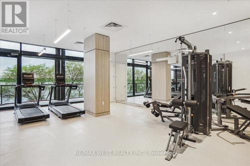 914 - 185 Dunlop Street E, Barrie, ON - Indoor Photo Showing Gym Room