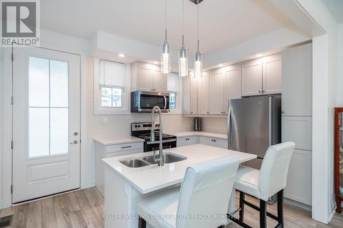 30 Samantha Lane, Midland, ON - Indoor Photo Showing Kitchen With Double Sink With Upgraded Kitchen