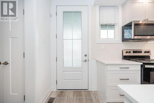 30 Samantha Lane, Midland, ON - Indoor Photo Showing Kitchen