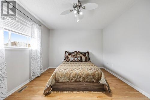1646 Beard Drive, Milton, ON - Indoor Photo Showing Bedroom