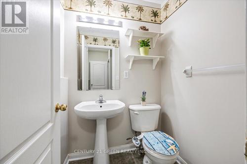 1646 Beard Drive, Milton, ON - Indoor Photo Showing Bathroom