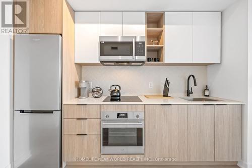 811 - 36 Zorra Street, Toronto, ON - Indoor Photo Showing Kitchen