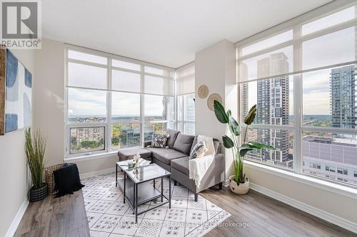 2602 - 4080 Living Arts Drive, Mississauga, ON - Indoor Photo Showing Living Room