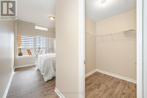 2602 - 4080 Living Arts Drive, Mississauga, ON - Indoor Photo Showing Other Room