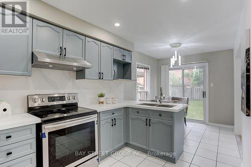 36 Elena Crescent, Vaughan, ON - Indoor Photo Showing Kitchen With Double Sink