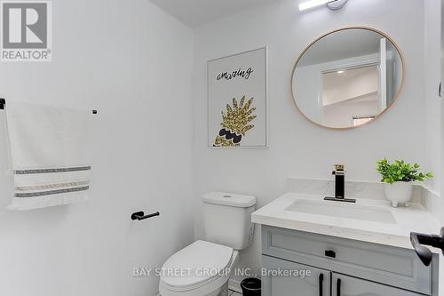 36 Elena Crescent, Vaughan, ON - Indoor Photo Showing Bathroom