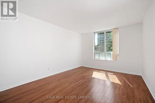 210 - 1 Emerald Lane, Vaughan, ON - Indoor Photo Showing Other Room