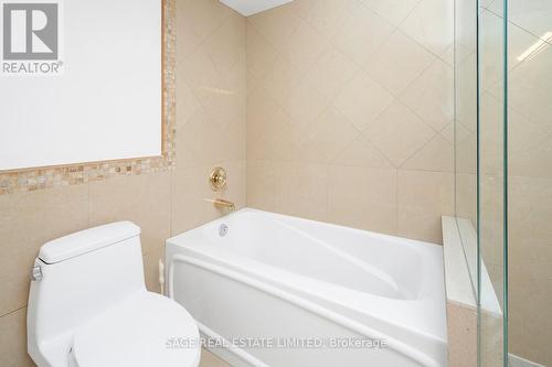 210 - 1 Emerald Lane, Vaughan, ON - Indoor Photo Showing Bathroom