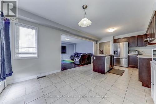 8 Cherry Lane, New Tecumseth, ON - Indoor Photo Showing Kitchen