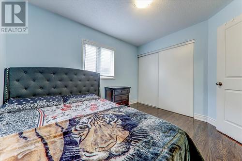 8 Cherry Lane, New Tecumseth, ON - Indoor Photo Showing Bedroom