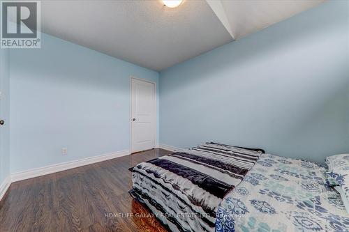 8 Cherry Lane, New Tecumseth, ON - Indoor Photo Showing Bedroom