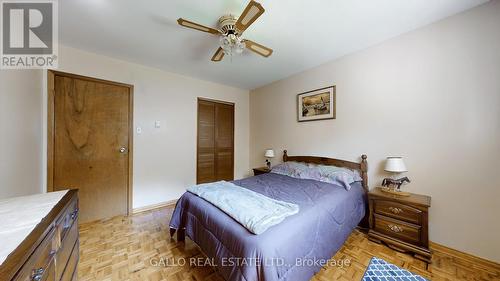 229 Holmes Point Road, Georgina, ON - Indoor Photo Showing Bedroom