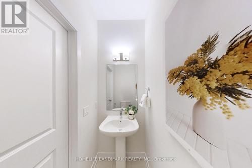 3 Gilbert Wright Avenue, Markham, ON - Indoor Photo Showing Bathroom