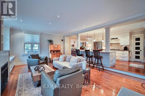 62 Roseview Avenue, Richmond Hill, ON - Indoor Photo Showing Other Room
