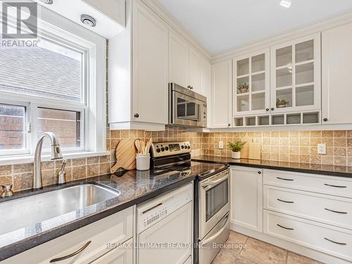 878 Coxwell Avenue, Toronto, ON - Indoor Photo Showing Kitchen With Upgraded Kitchen