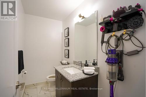 414 - 3220 Sheppard Avenue, Toronto, ON - Indoor Photo Showing Bathroom