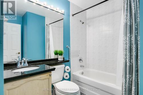 203 - 135 Maitland Street, Toronto, ON - Indoor Photo Showing Bathroom