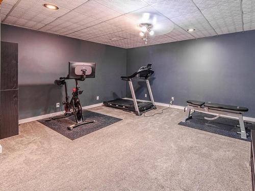 145-2220 Shannon Ridge Drive, West Kelowna, BC - Indoor Photo Showing Gym Room