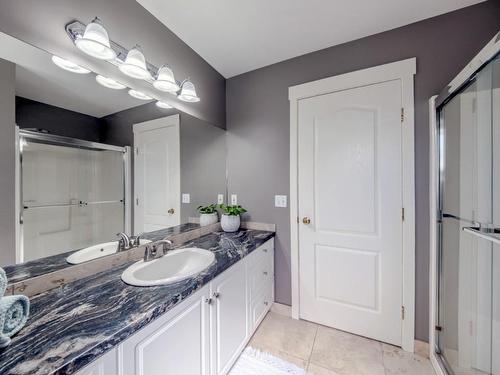 145-2220 Shannon Ridge Drive, West Kelowna, BC - Indoor Photo Showing Bathroom