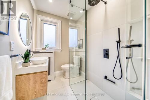 212 Broadway Avenue, Toronto, ON - Indoor Photo Showing Bathroom