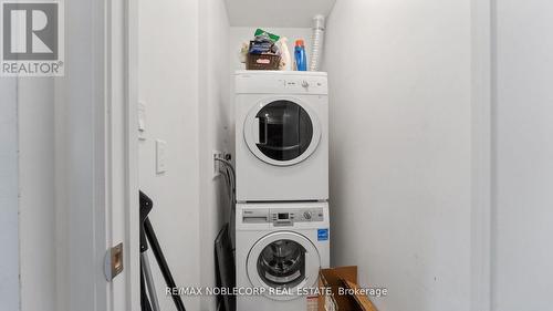 919 - 576 Front Street, Toronto, ON - Indoor Photo Showing Laundry Room
