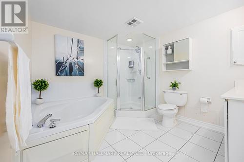 112 - 3 Rean Drive, Toronto, ON - Indoor Photo Showing Bathroom