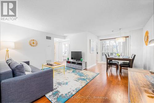 112 - 3 Rean Drive, Toronto, ON - Indoor Photo Showing Living Room