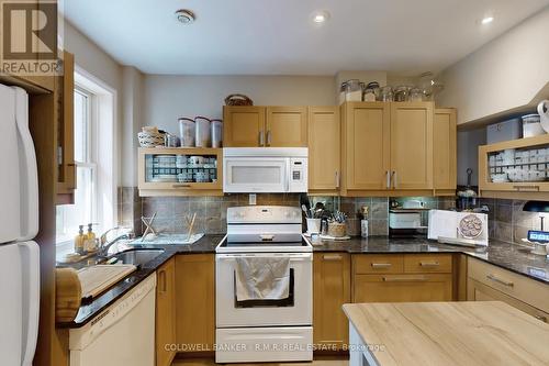 537 Hillsdale Avenue E, Toronto, ON - Indoor Photo Showing Kitchen