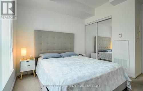 383 - 209 Fort York Boulevard, Toronto (Niagara), ON - Indoor Photo Showing Bedroom