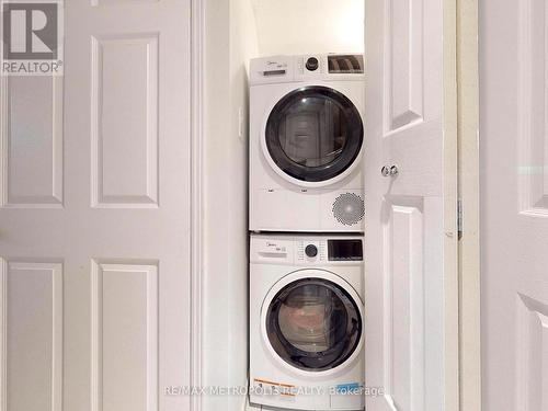 B - 36 Shank Street, Toronto, ON - Indoor Photo Showing Laundry Room