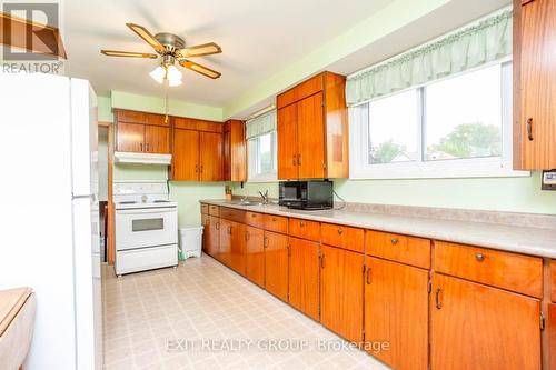 33 Franklin Street, Tweed, ON - Indoor Photo Showing Kitchen