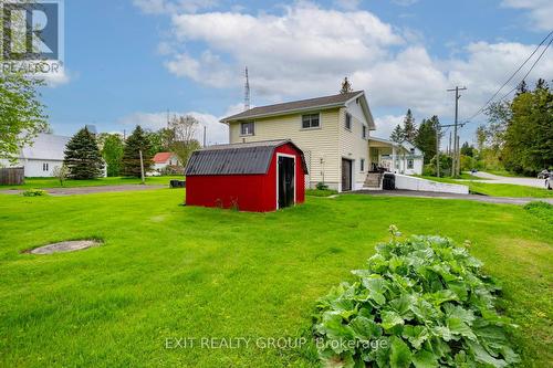 33 Franklin Street, Tweed, ON - Outdoor