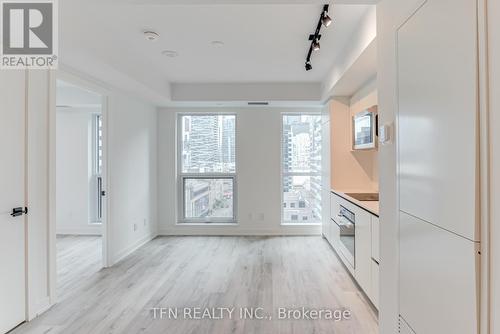 1101 - 327 King Street W, Toronto, ON - Indoor