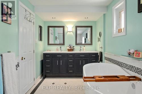 52 Selena Avenue, Belleville, ON - Indoor Photo Showing Bathroom