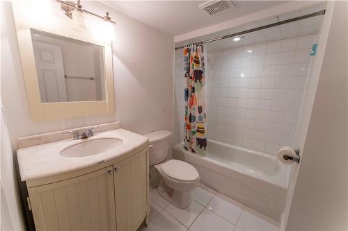 159 Columbia Drive|Unit #2, Hamilton, ON - Indoor Photo Showing Bathroom