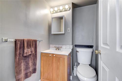 51 Tisdale Street N, Hamilton, ON - Indoor Photo Showing Bathroom