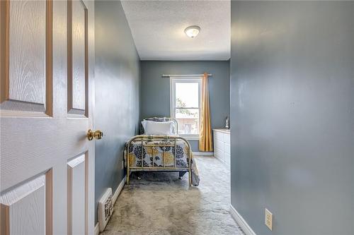 51 Tisdale Street N, Hamilton, ON - Indoor Photo Showing Other Room