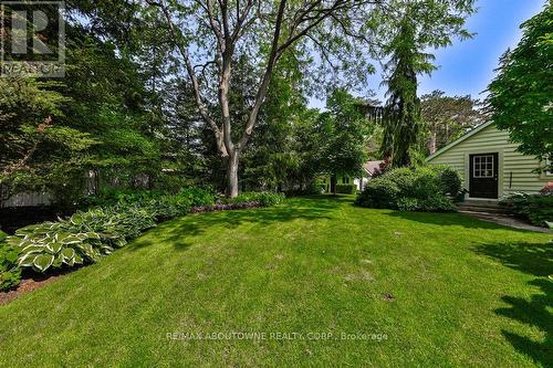 499 Lakeshore Road E, Oakville, ON - Outdoor