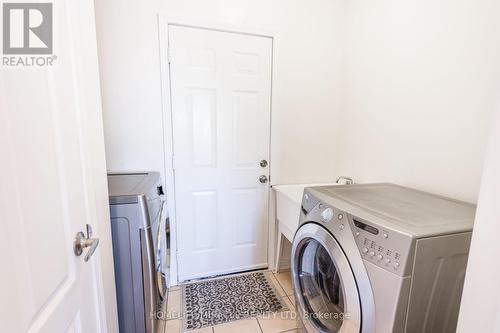 3111 Ferguson Drive, Burlington, ON - Indoor Photo Showing Laundry Room