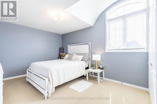3111 Ferguson Drive, Burlington, ON - Indoor Photo Showing Bedroom