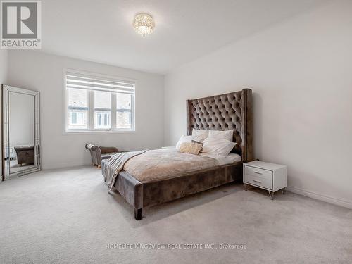 38 Veterans Street, Bradford West Gwillimbury (Bradford), ON - Indoor Photo Showing Bedroom