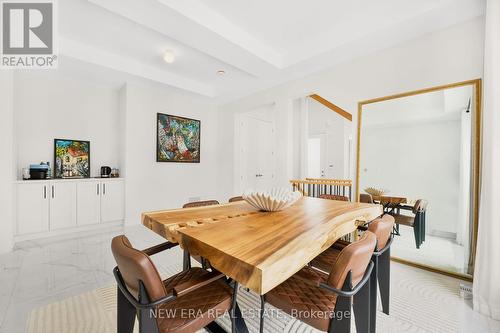 7 Ballanview Court, Whitchurch-Stouffville, ON - Indoor Photo Showing Dining Room