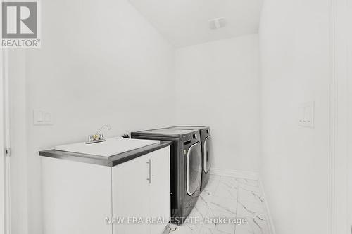 7 Ballanview Court, Whitchurch-Stouffville, ON - Indoor Photo Showing Laundry Room