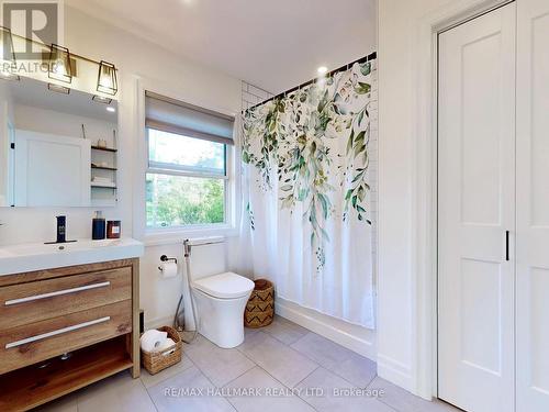 181 Cedar Grove Drive, Scugog, ON - Indoor Photo Showing Bathroom